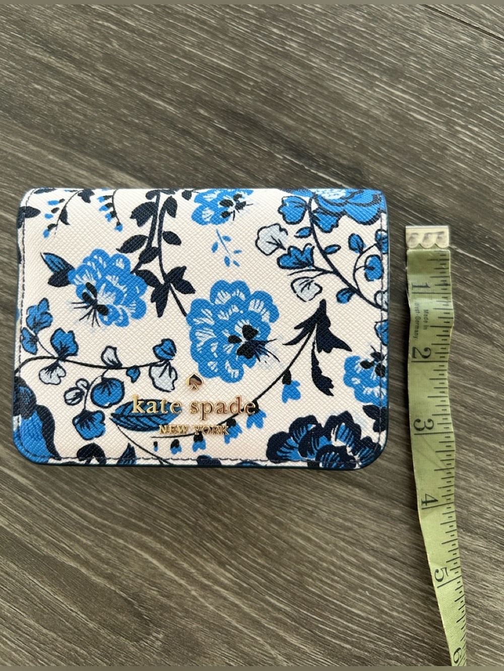 Kate Spade wallet. NEW - Picture 5 of 5